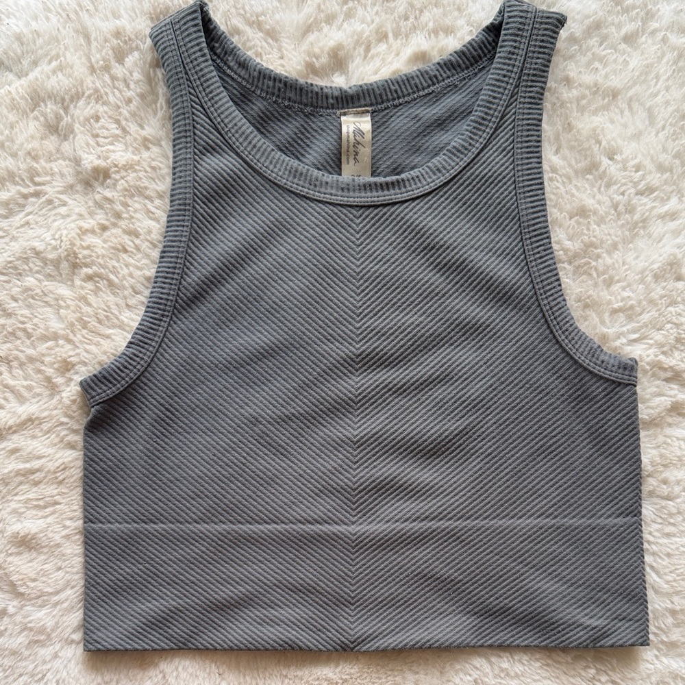 mahina Ribbed Gray Crop Tank Top